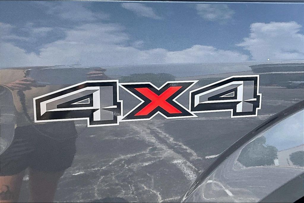 Used 2019 Ford F150 XLT w/ Equipment Group 302A Luxury AWD/4WD image 8