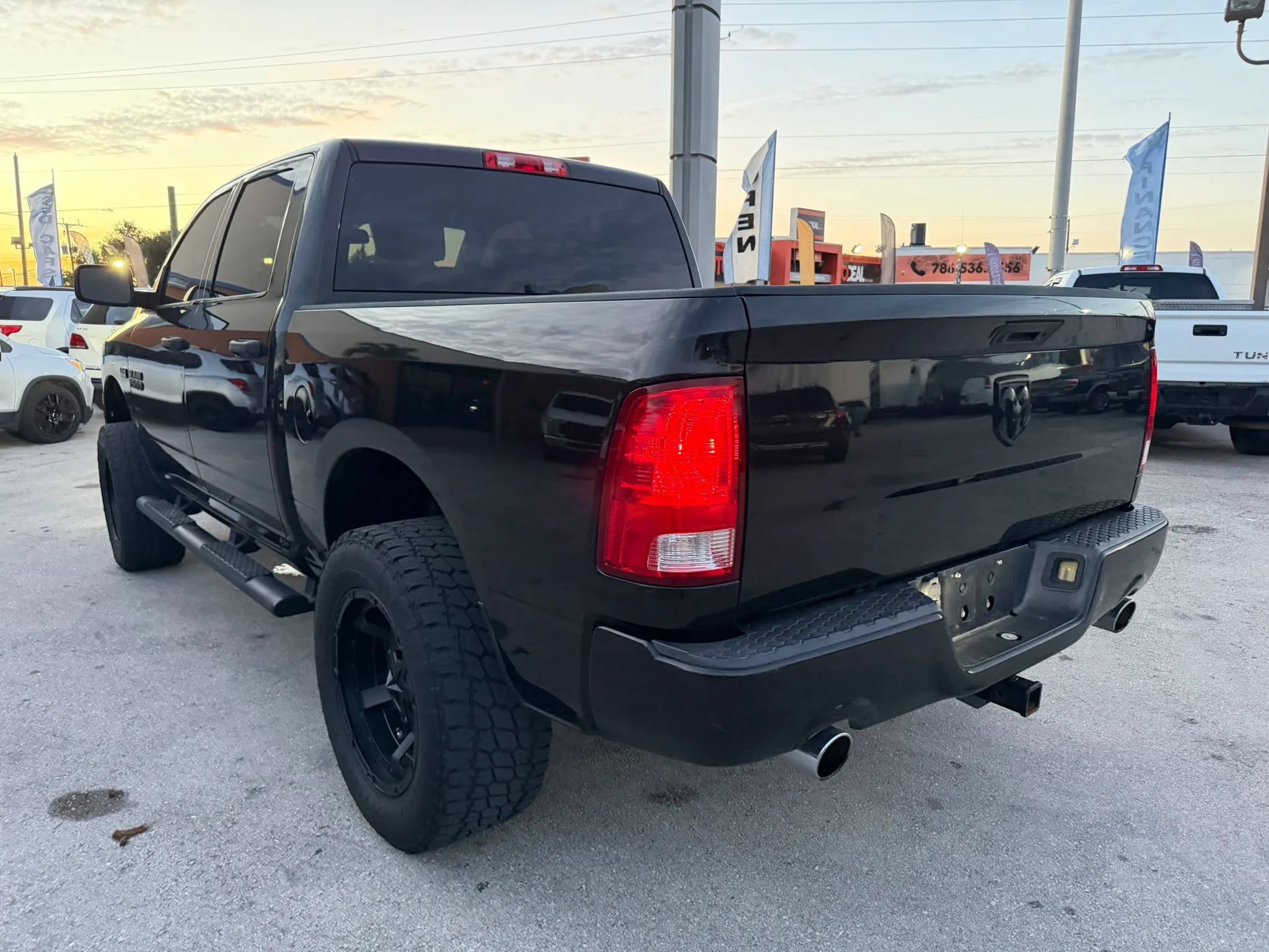 Used 2016 RAM 1500 Express w/ Black Ram 1500 Express Group RWD image 7