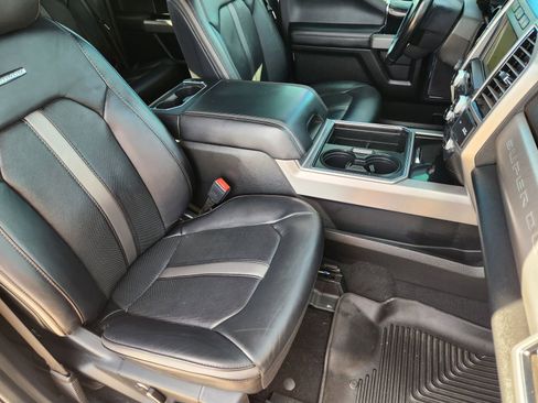 Used 2021 Ford F350 Platinum image 16