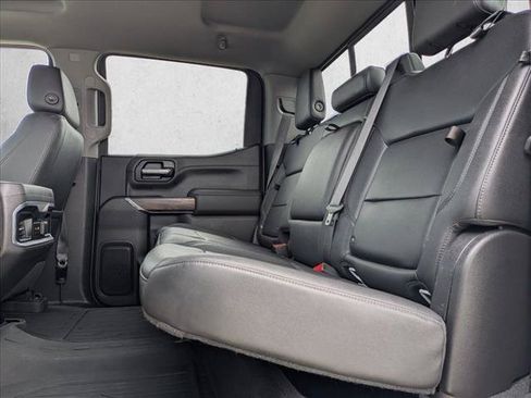 Used 2022 GMC Sierra 1500 SLT AWD/4WD image 18