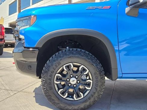 Certified 2025 Chevrolet Silverado 1500 ZR2 w/ Technology Package AWD/4WD image 9