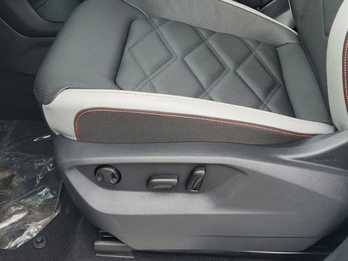 New 2026 Volkswagen Atlas Peak Edition image 14