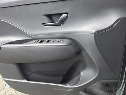 New 2027 Hyundai Kona SE AWD/4WD image 16