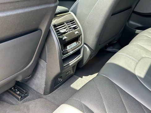 Used 2024 BMW X5 xDrive40i w/ Premium Package image 52