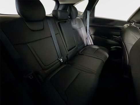 Certified 2024 Hyundai Tucson Limited FWD image 27