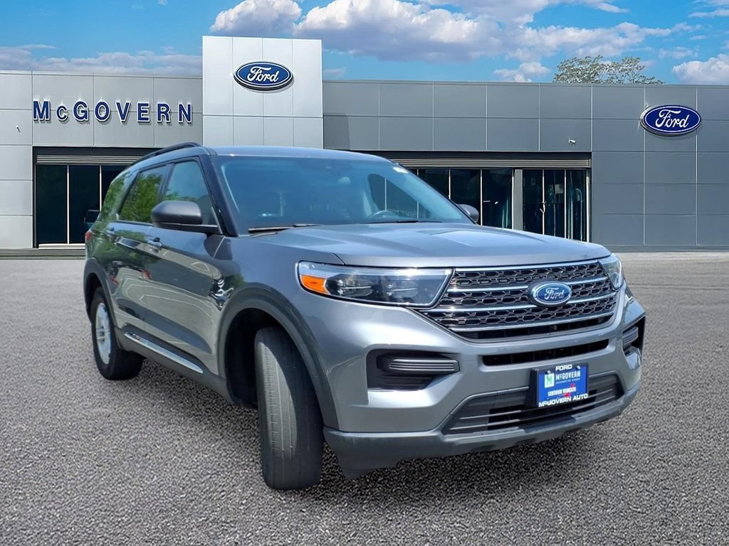 Used 2022 Ford Explorer XLT AWD/4WD image 4