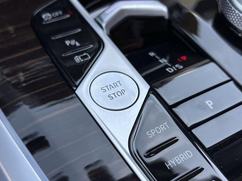 New 2026 BMW X5 xDrive50e w/ M Sport Package image 31