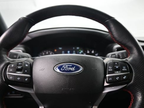 Used 2023 Ford Explorer ST-Line w/ Class IV Trailer Tow Package AWD/4WD image 12