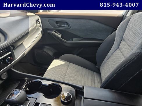 Used 2021 Nissan Rogue S image 12