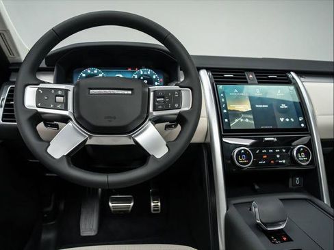 New 2026 Land Rover Discovery Limited Edition AWD/4WD image 20