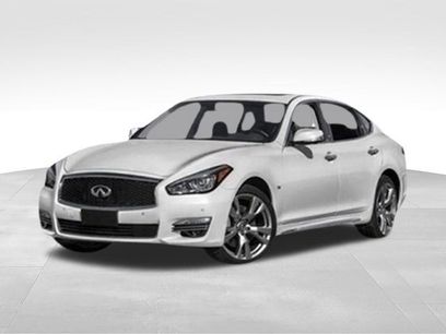 Used 2016 INFINITI Q70 L 5.6