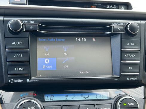 Used 2017 Toyota RAV4 XLE AWD/4WD image 20