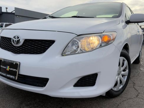 Used 2010 Toyota Corolla image 2
