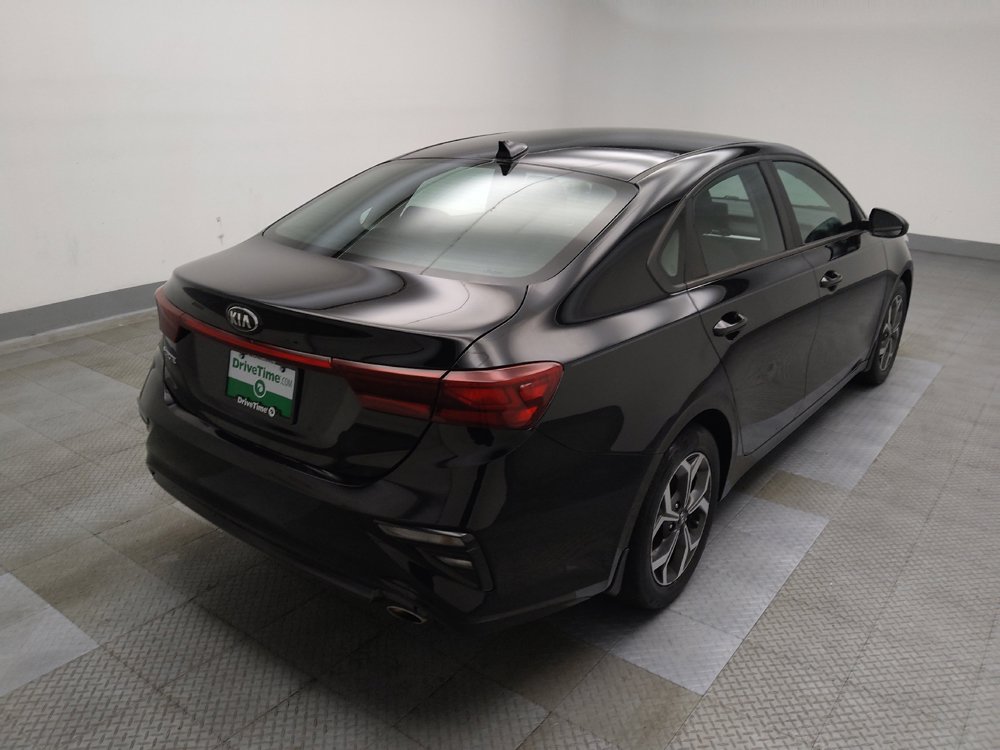 Used 2020 Kia Forte LXS FWD image 9