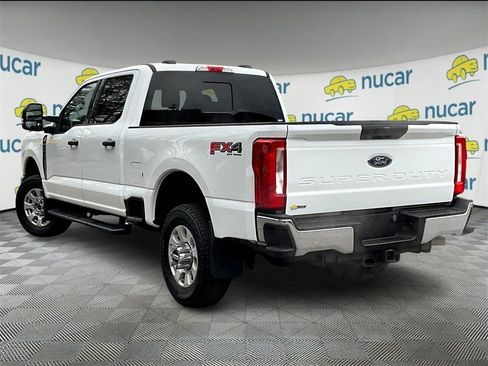 Used 2023 Ford F350 XLT w/ FX4 Off-Road Package image 4