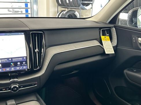 Certified 2025 Volvo XC60 B5 Plus image 25
