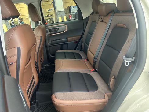 Certified 2025 Ford Bronco Sport Outer Banks w/ Outer Banks Tech Package+ AWD/4WD image 25