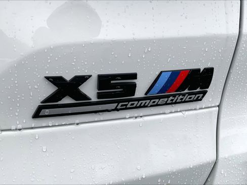 Used 2025 BMW X5 M Competition w/ Executive Package image 15