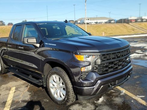 Used 2023 Chevrolet Silverado 1500 Custom image 16