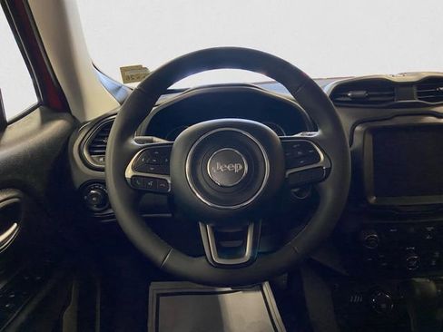 Used 2022 Jeep Renegade Latitude image 14