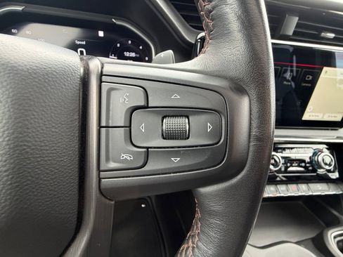 Used 2023 GMC Sierra 1500 AT4 w/ Technology Package AWD/4WD image 18