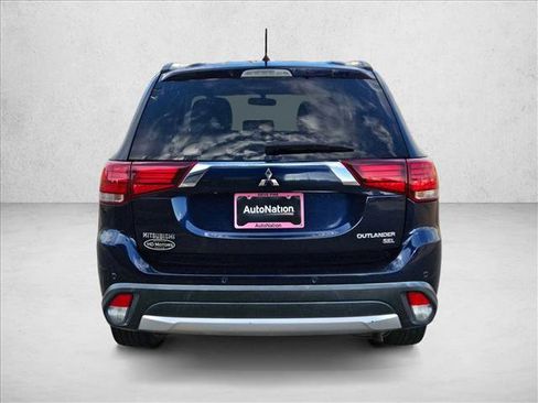 Used 2016 Mitsubishi Outlander SE image 7