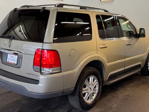 Used 2004 Lincoln Aviator Luxury image 6
