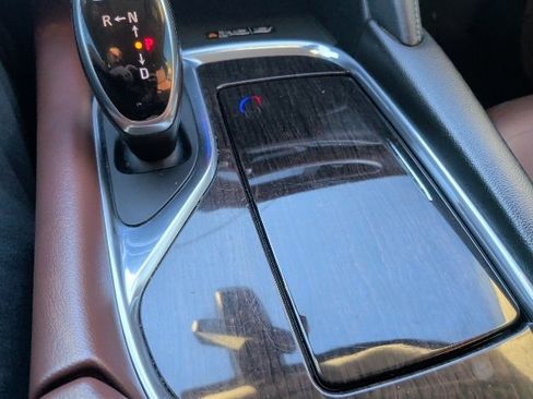 Used 2020 Buick Enclave Avenir w/ Avenir Technology Package image 23