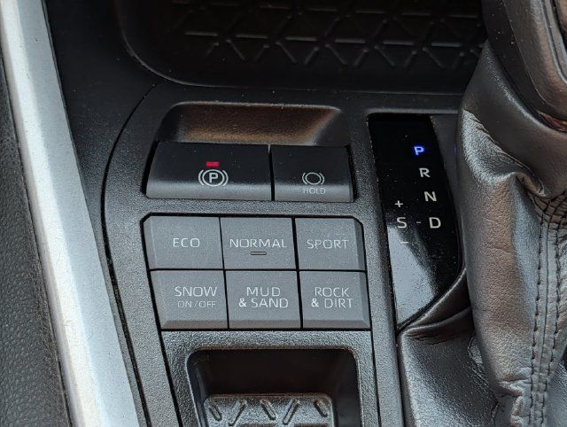 Used 2024 Toyota RAV4 XLE AWD/4WD image 15