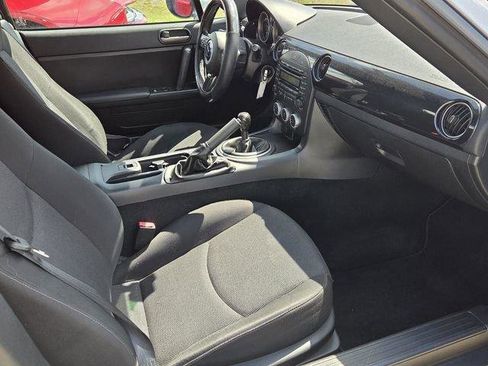Used 2013 MAZDA MX-5 Miata Sport w/ Convenience Pkg RWD image 12