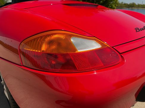 Used 2001 Porsche Boxster RWD image 22