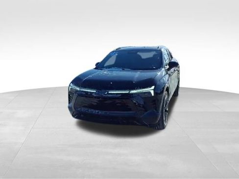 Certified 2025 Chevrolet Blazer EV RS AWD/4WD image 3