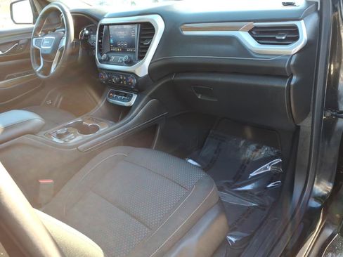 Used 2023 GMC Acadia SLE w/ Driver Convenience Package image 10