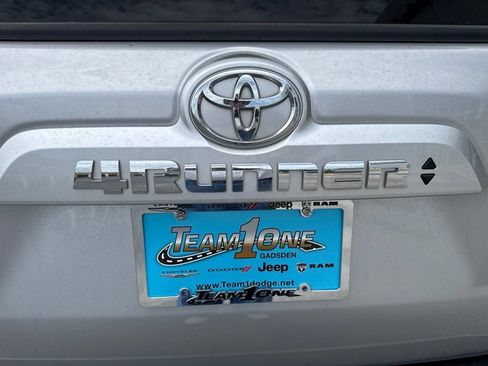 Used 2024 Toyota 4Runner SR5 RWD image 40