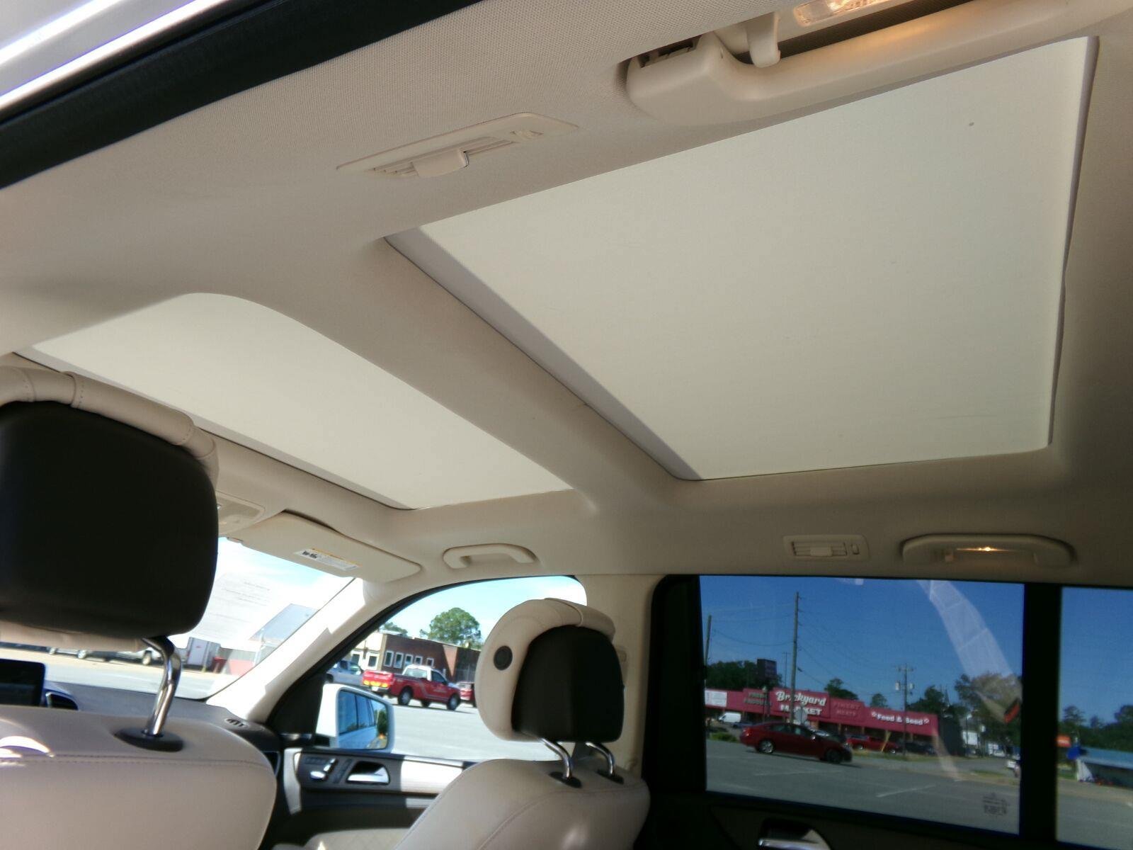 Used 2019 Mercedes-Benz GLS 550 4MATIC image 3
