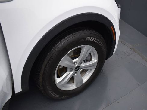 Used 2021 Kia Sorento LX image 27