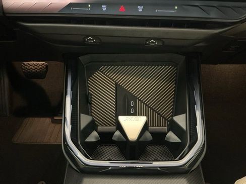 Certified 2025 BMW X3 xDrive30i w/ Premium Package image 12