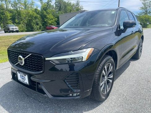 Used 2025 Volvo XC60 B5 Core AWD/4WD image 1