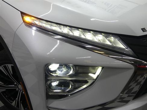 Used 2022 Mitsubishi Eclipse Cross SE AWD/4WD image 11