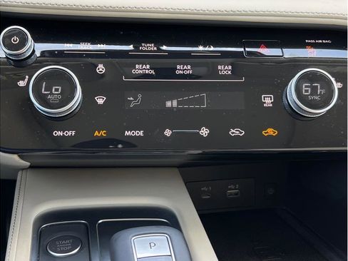 Used 2025 INFINITI QX60 Pure FWD image 16