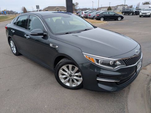 Used 2016 Kia Optima EX image 3