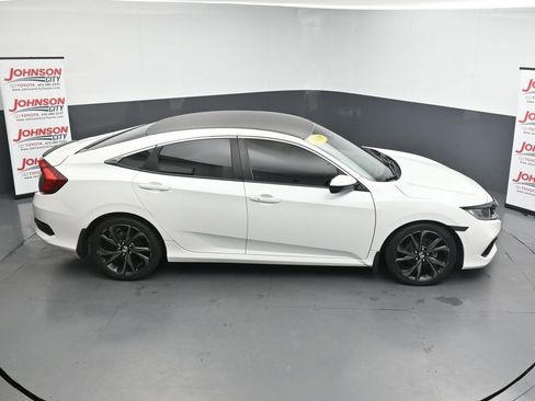 Used 2019 Honda Civic Sport image 32