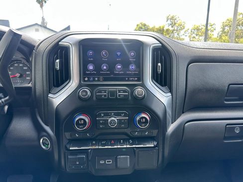 Used 2021 Chevrolet Silverado 1500 LT AWD/4WD image 23