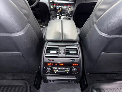 Used 2015 BMW 750Li xDrive w/ M Sport Edition AWD/4WD image 50