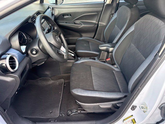 Used 2025 Nissan Versa SV FWD image 12