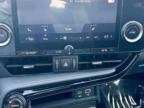 Used 2025 Lexus NX 250 FWD w/ Towing Package (2000 Lbs) image 33