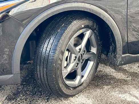 Certified 2025 Kia K4 LXS image 3