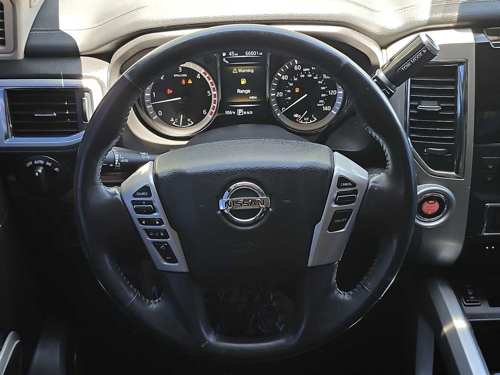Used 2017 Nissan Titan SL RWD image 19