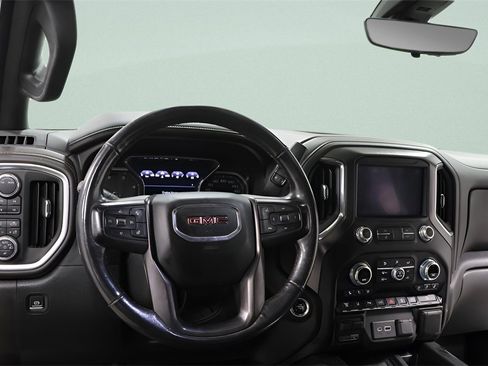 Used 2020 GMC Sierra 2500 AT4 image 8