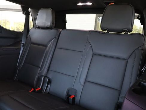 Used 2021 GMC Yukon Denali w/ Denali Premium Package AWD/4WD image 44